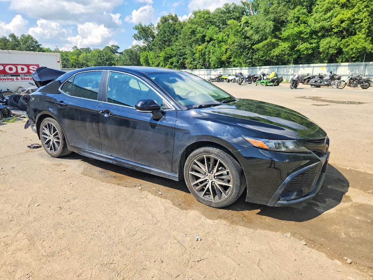 2022 Toyota Camry Se - Фото 4