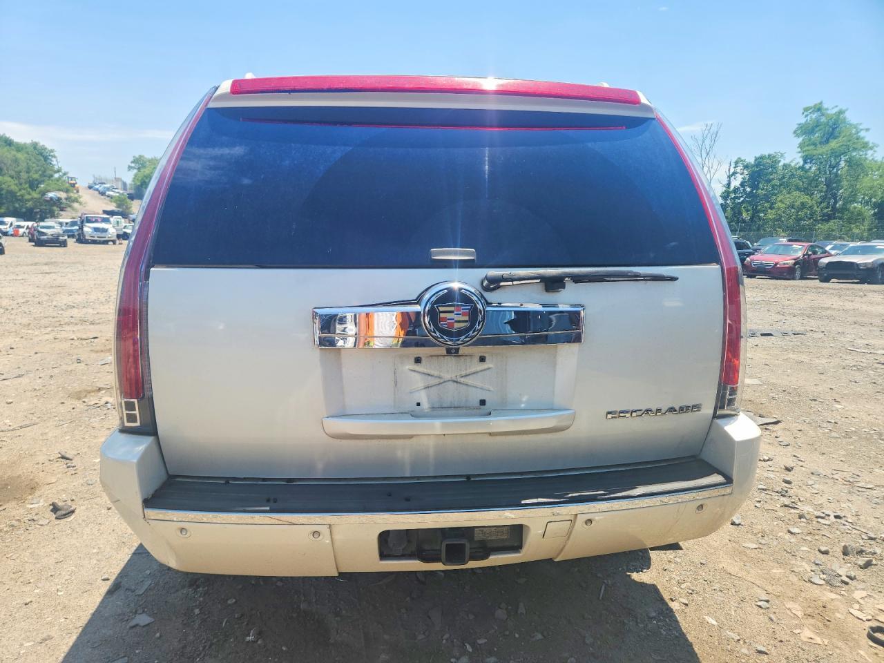 2008 Cadillac Escalade Luxury - Image 6