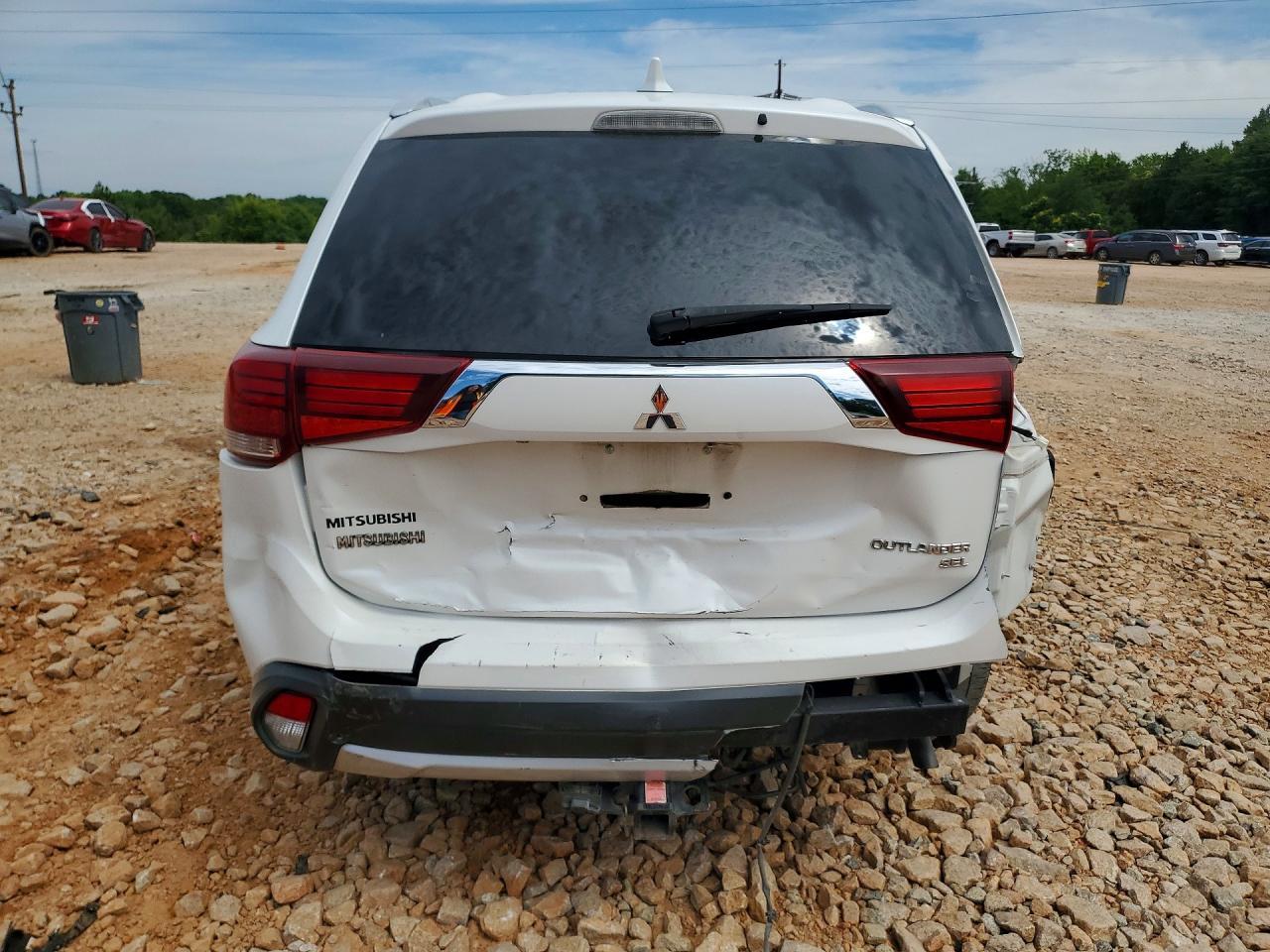 2017 Mitsubishi Outlander Se - Фото 6