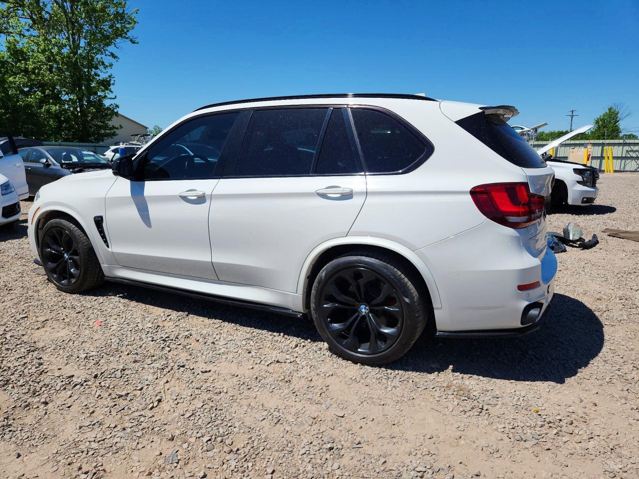 2016 BMW X5 xDrive50I - Фото 2