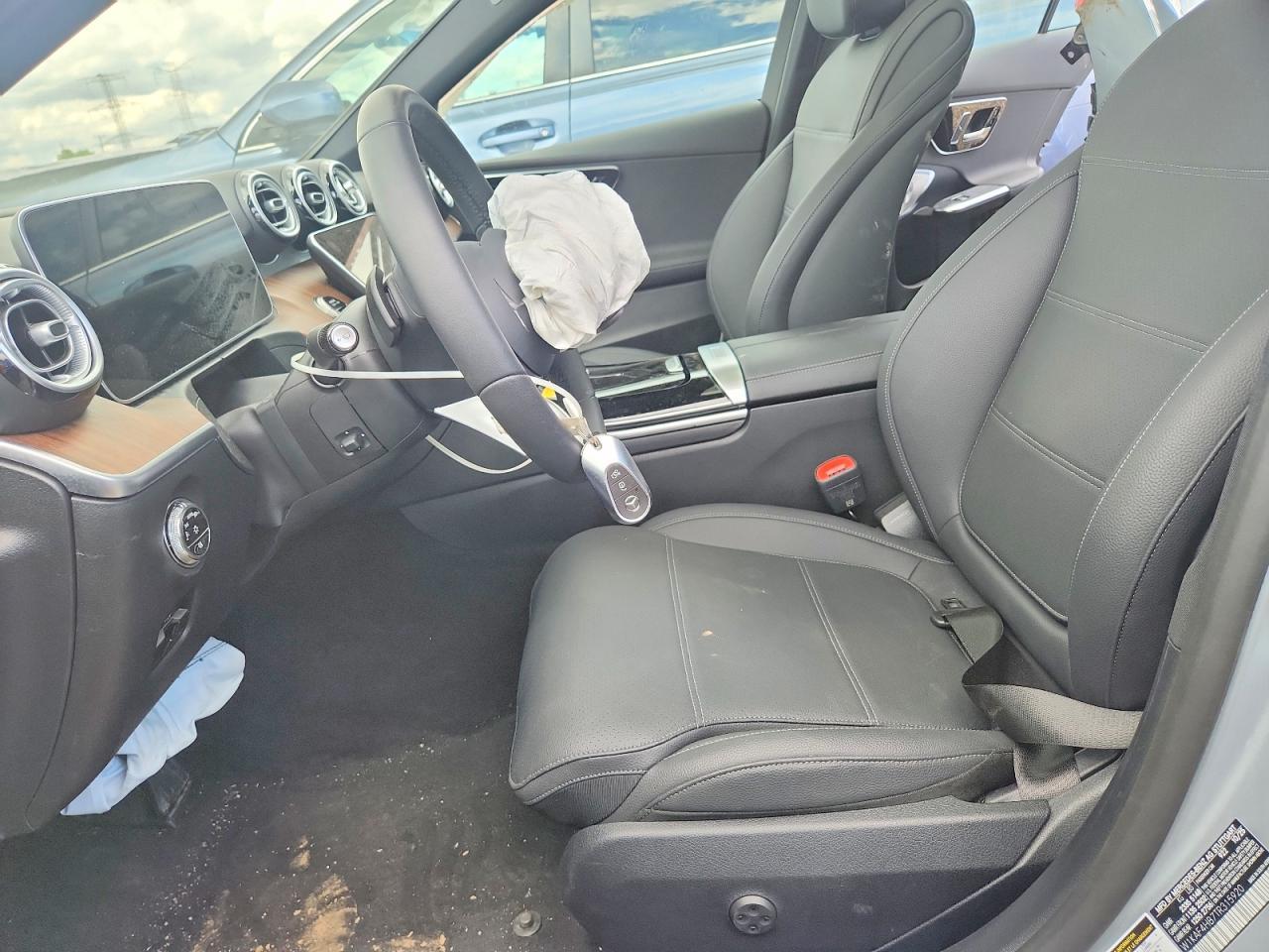 2026 Mercedes-Benz C 300 4Matic - Image 7