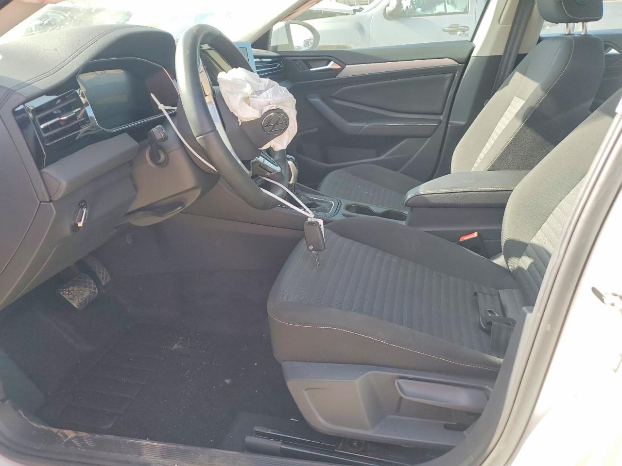 2025 Volkswagen Jetta S - Фото 7