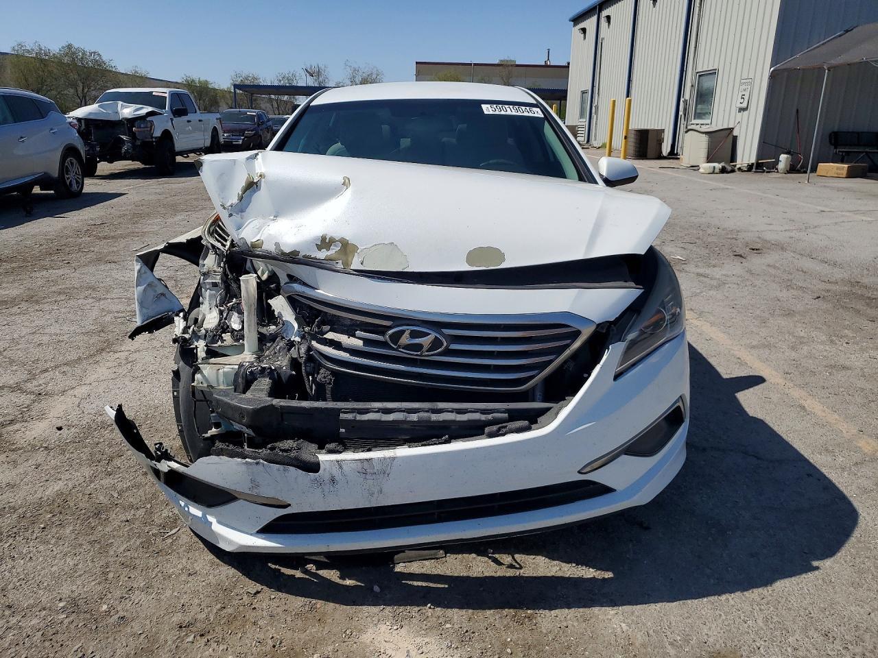 2017 Hyundai Sonata Se - Фото 5