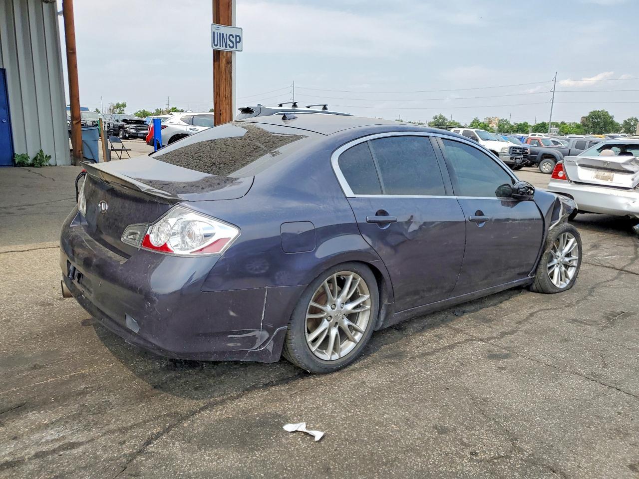 2010 Infiniti G17 X - Фото 3