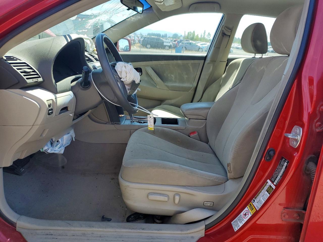 2009 Toyota Camry Le - Image 7
