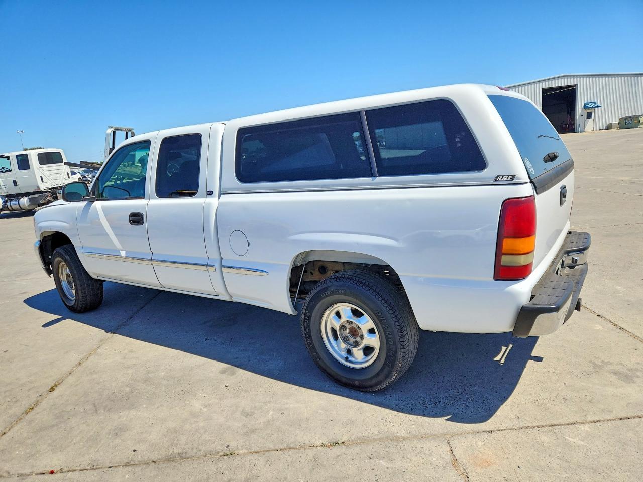 2001 GMC New Sierra - Фото 2
