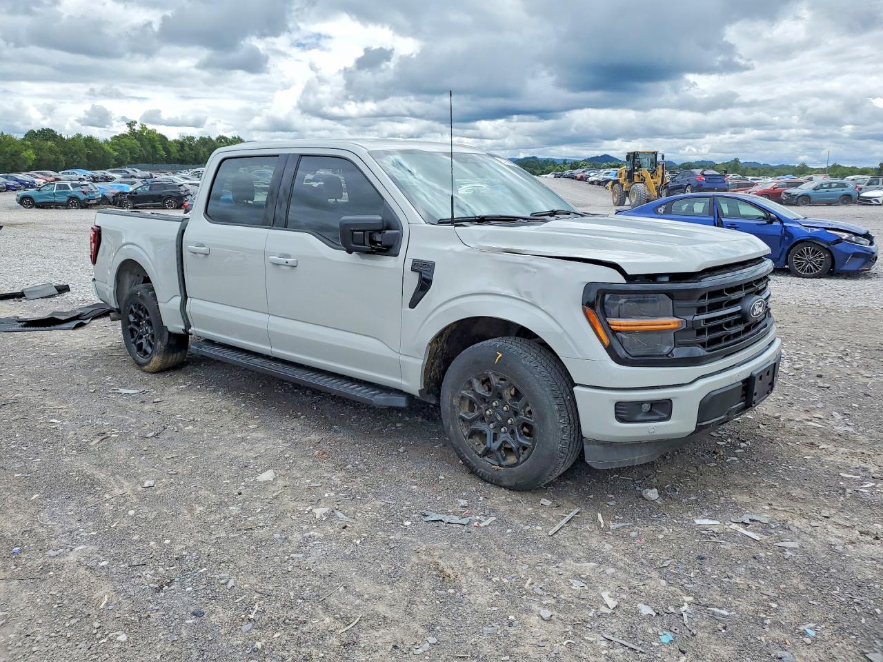 2024 Ford F150 Xlt - Фото 4