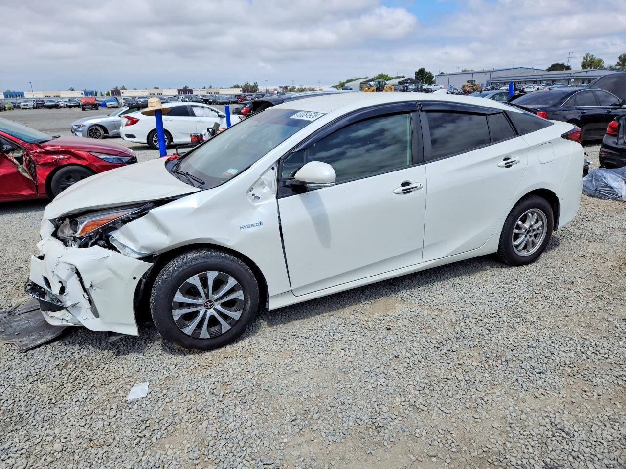 2019 Toyota Prius Xle Awd-E