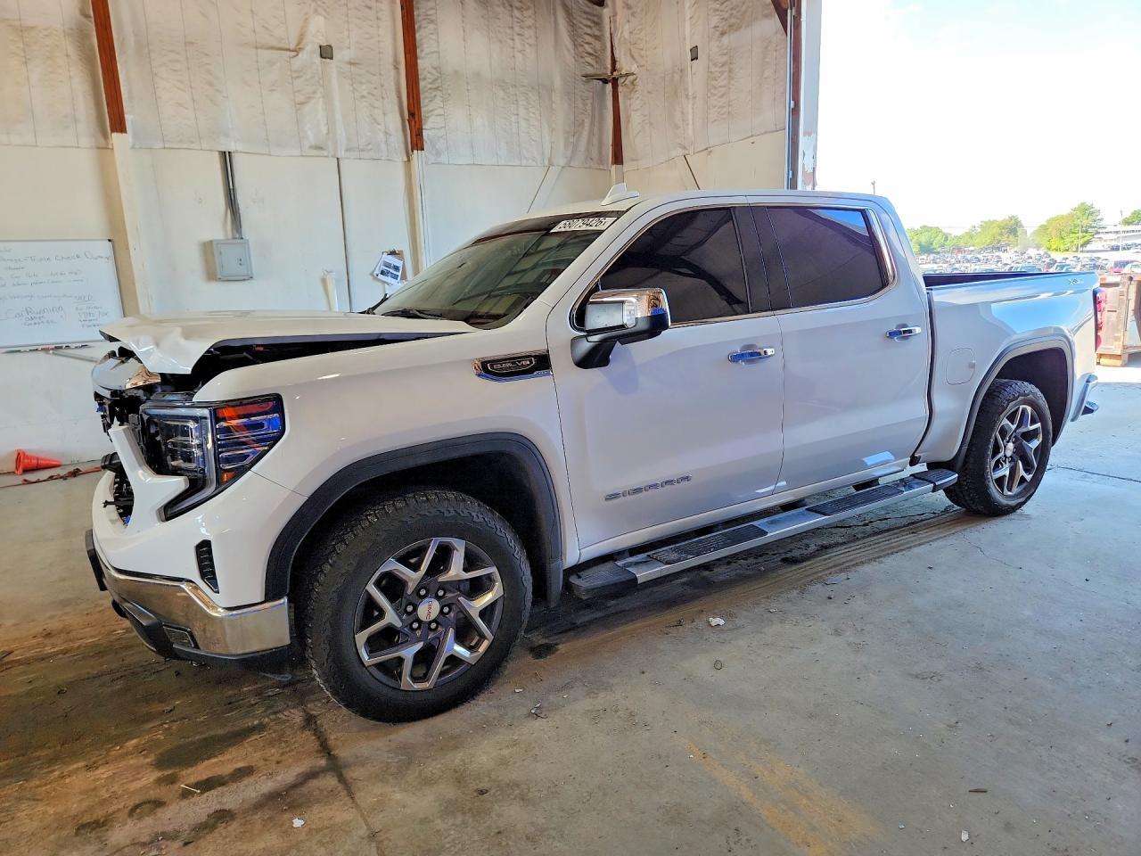 2025 GMC Sierra K1500 Slt