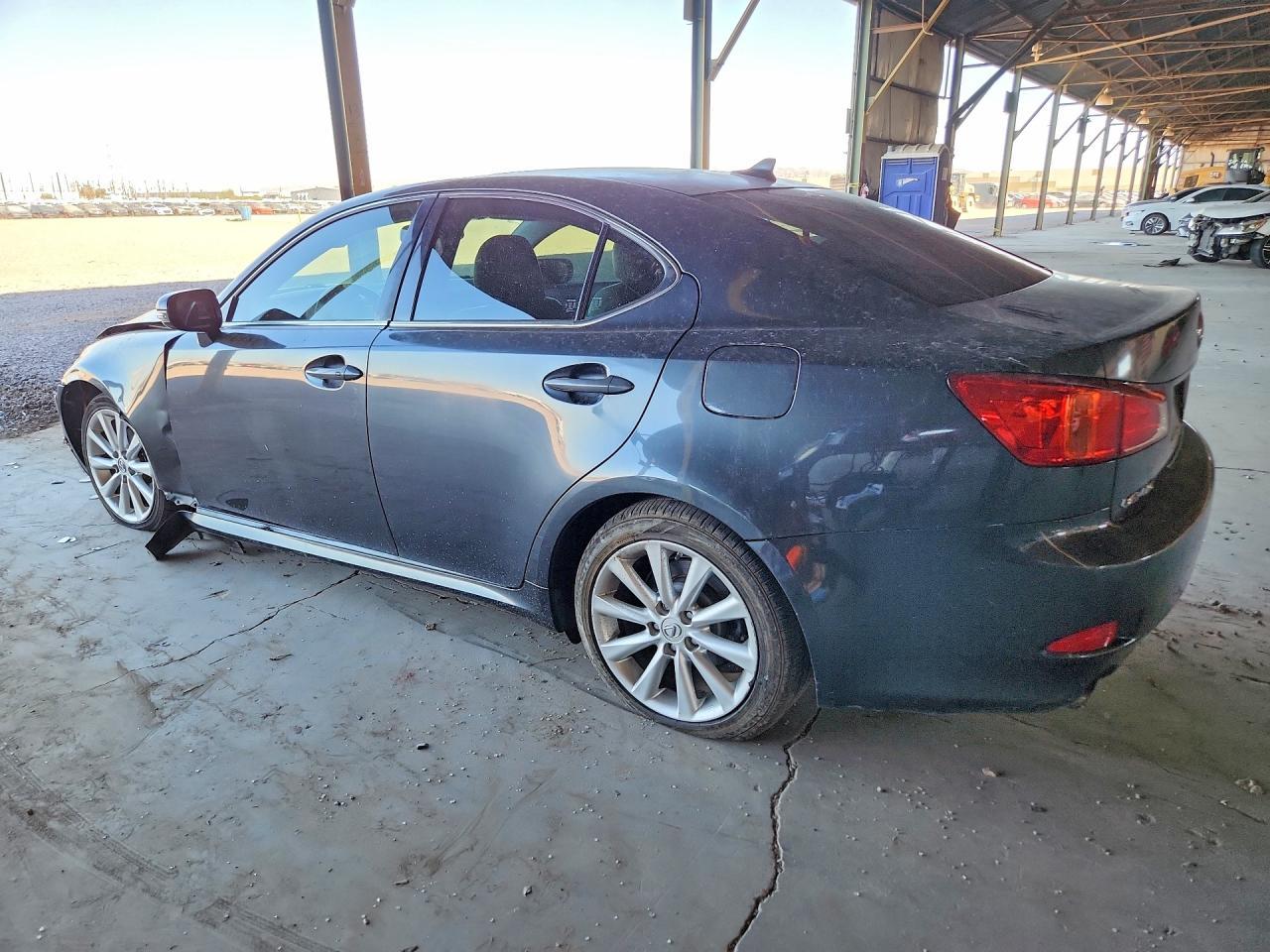 2009 Lexus Is 250 - Image 2