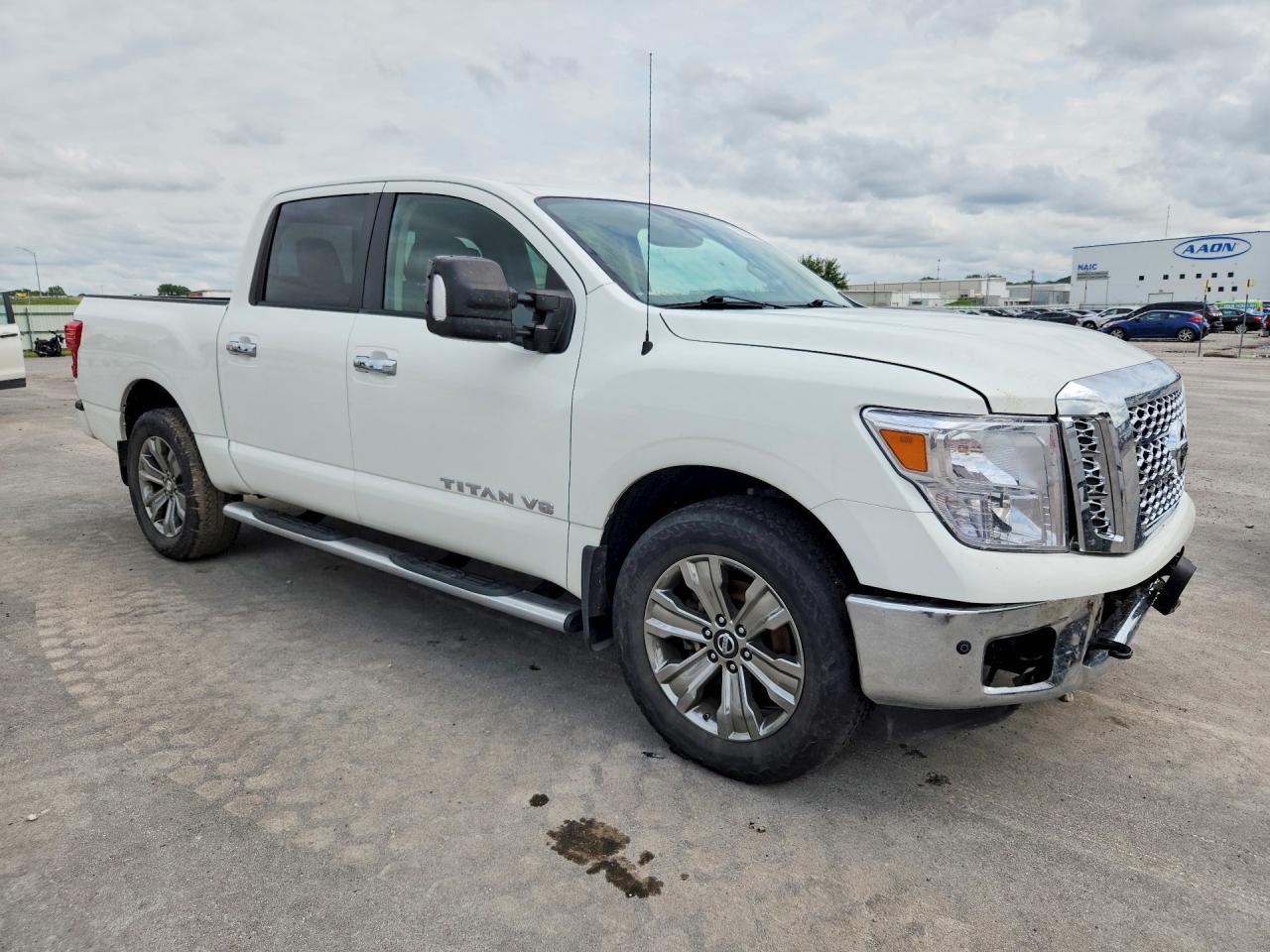 2018 Nissan Titan - Фото 4