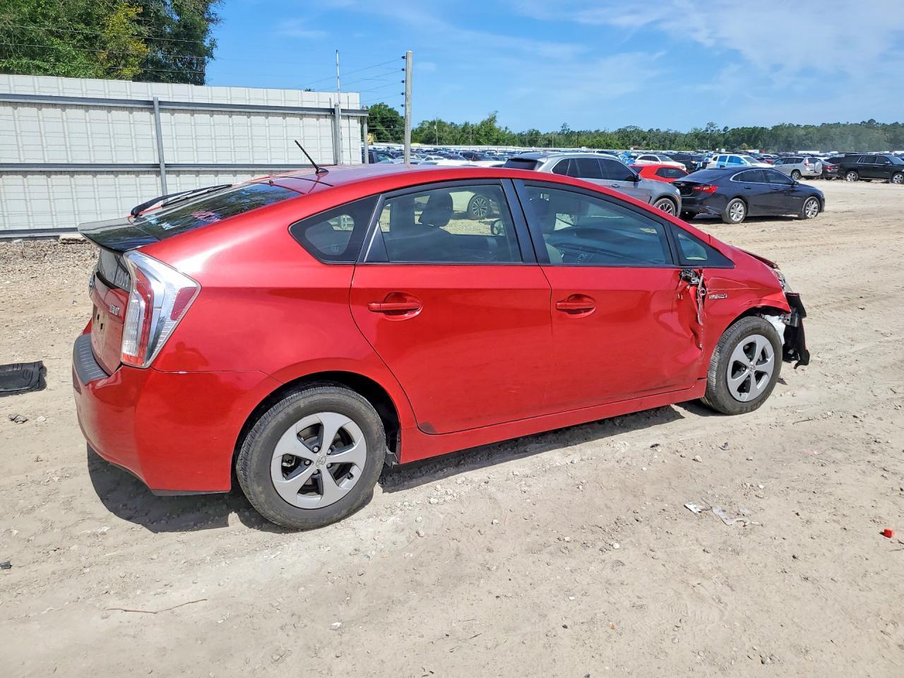 2013 Toyota Prius Two - Фото 3