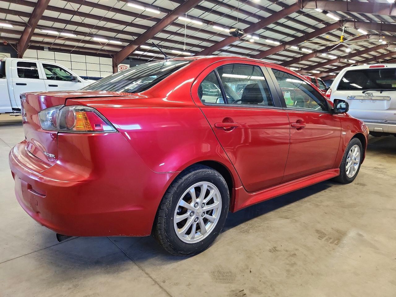 2013 Mitsubishi Lancer Es/Es Sport - Image 3