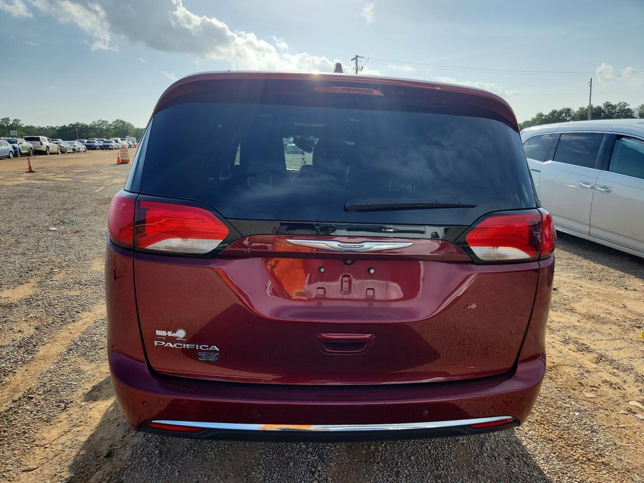 2019 Chrysler Pacifica Touring L - Фото 6