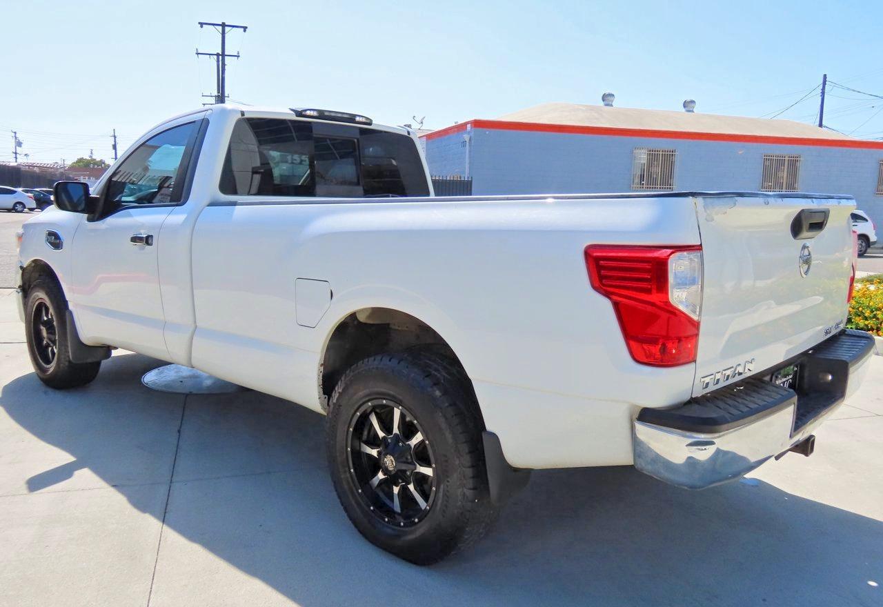 2017 Nissan Titan Sv - Фото 4