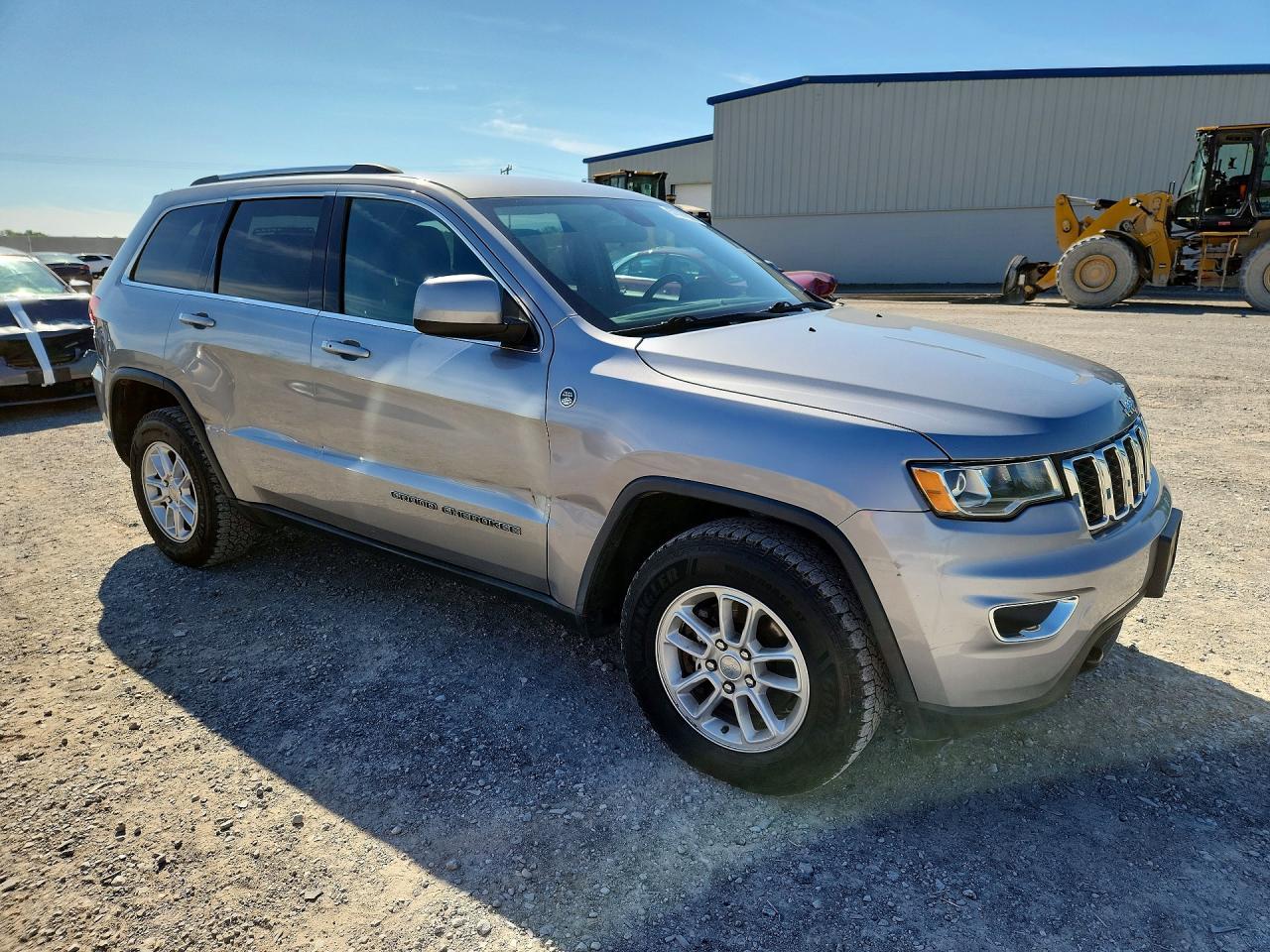 2019 Jeep Grand Cherokee Laredo - Image 4