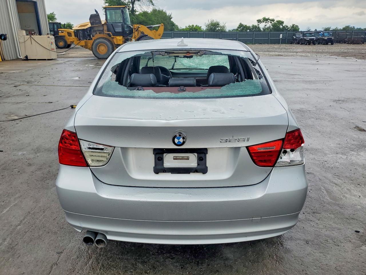 2011 BMW 328 Xi Sulev - Фото 6
