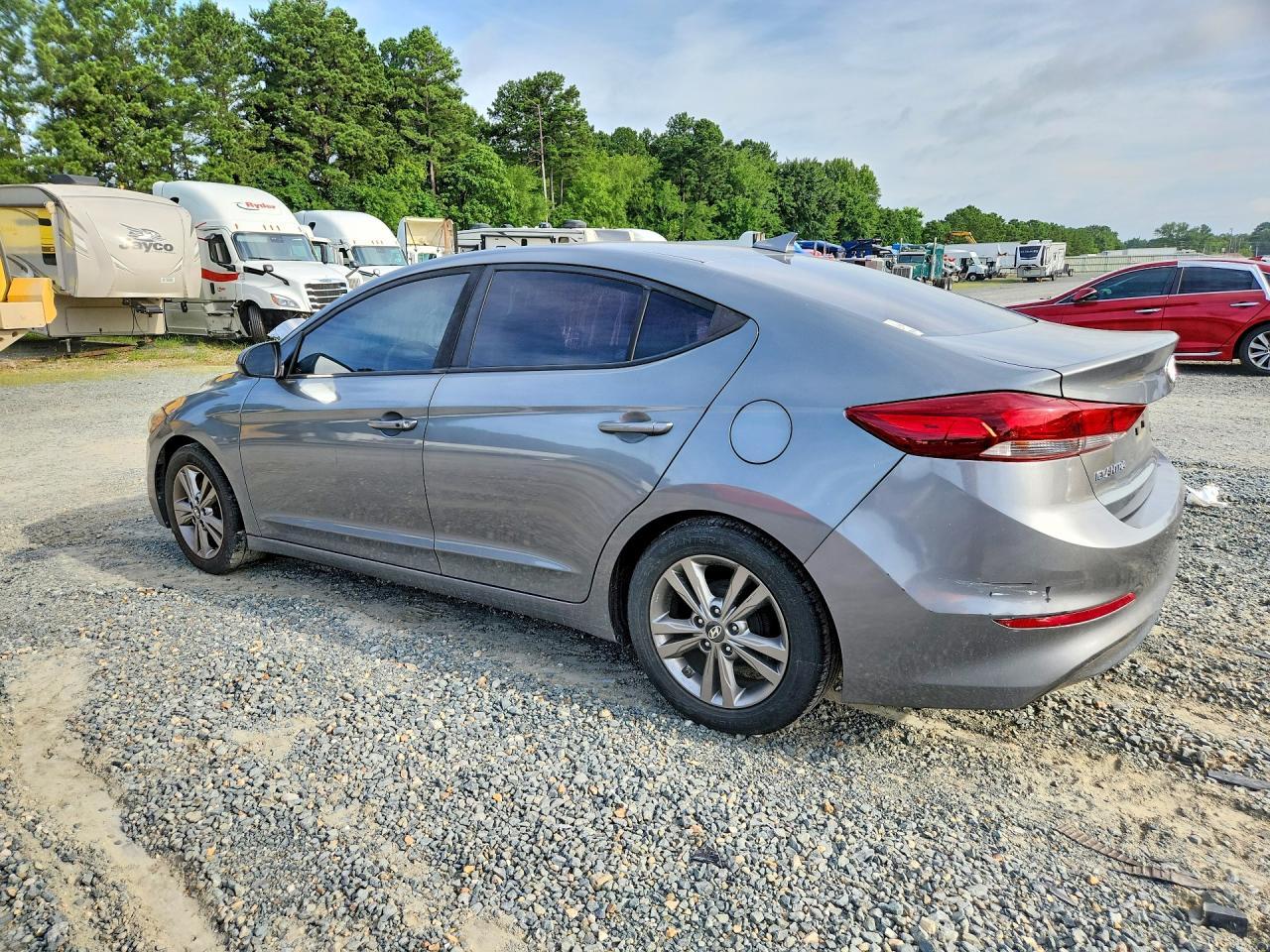 2017 Hyundai Elantra Value Edition - Фото 2
