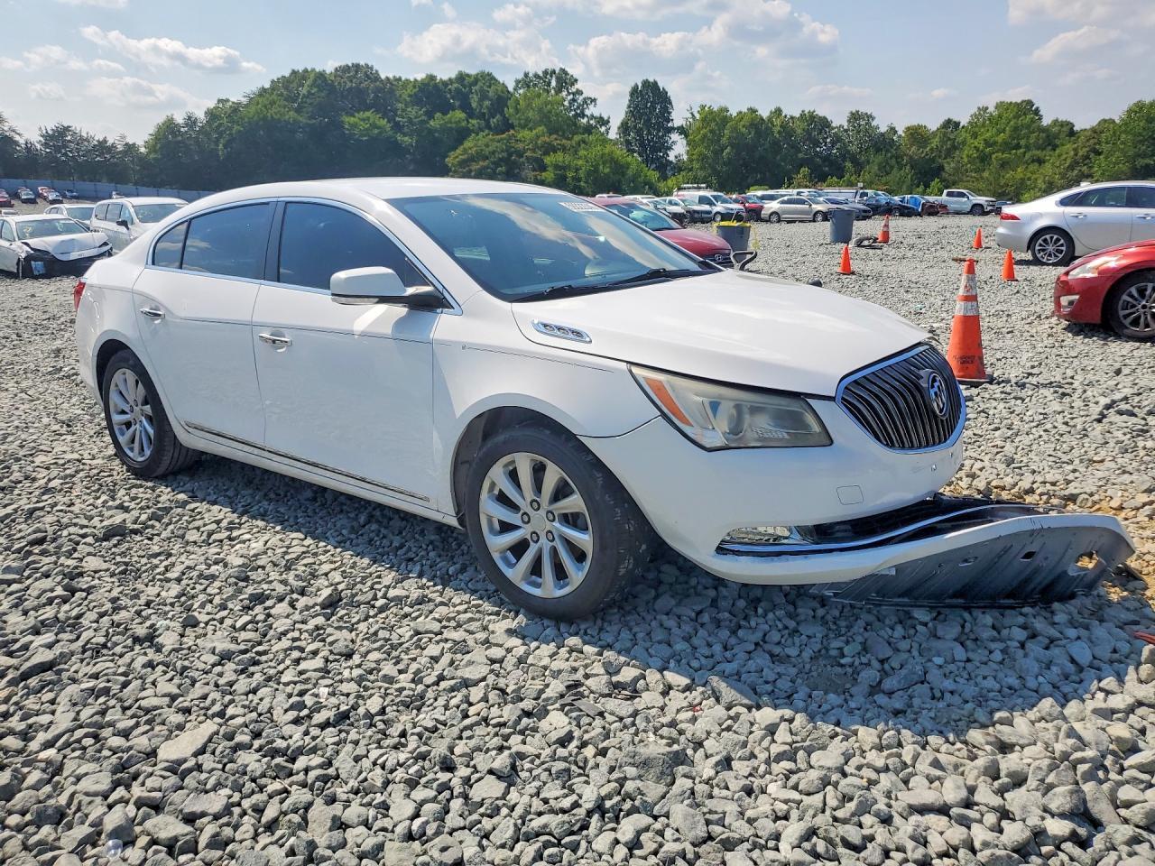 2014 Buick Lacrosse - Image 4