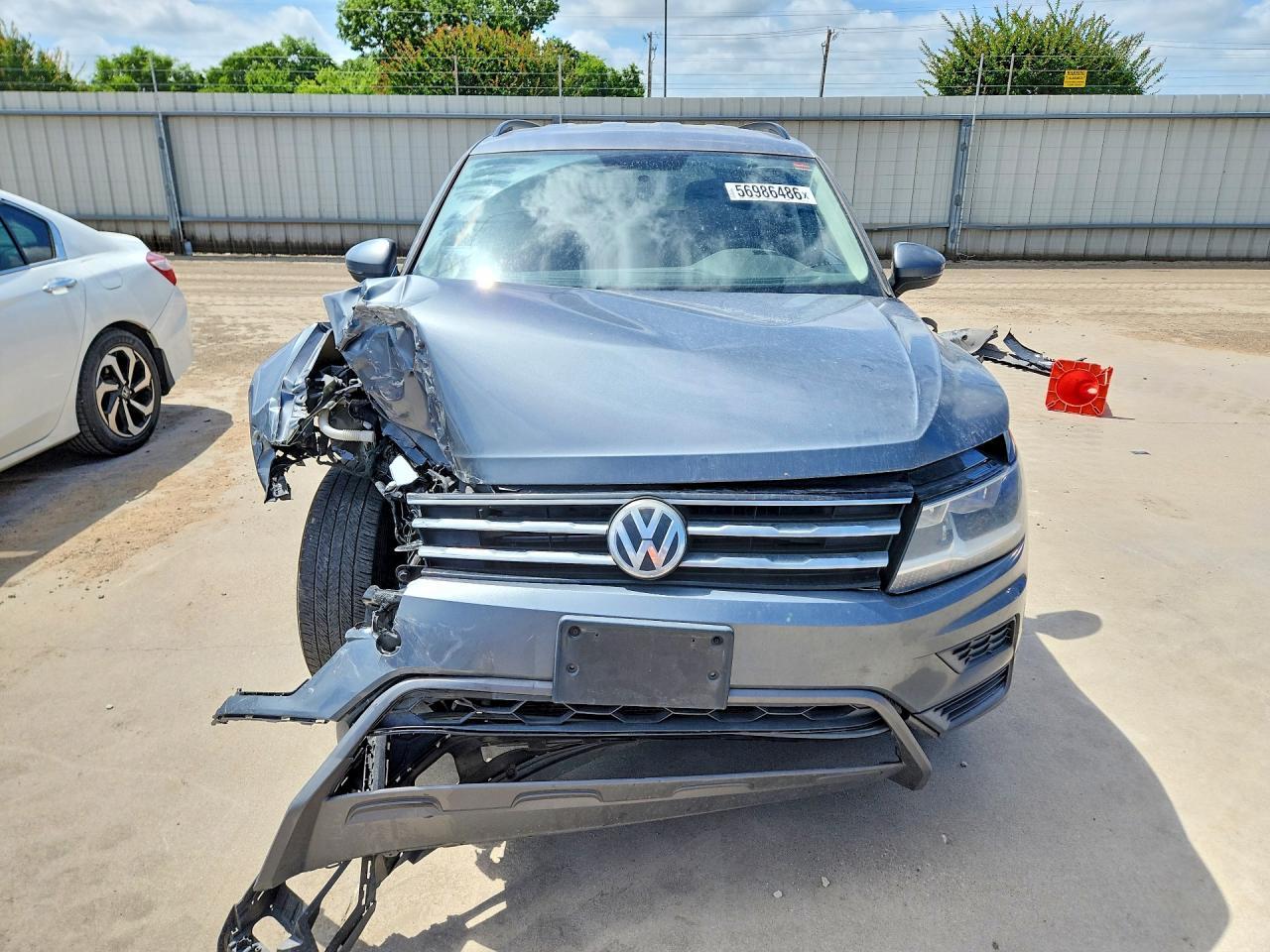 2020 Volkswagen Tiguan S - Image 5