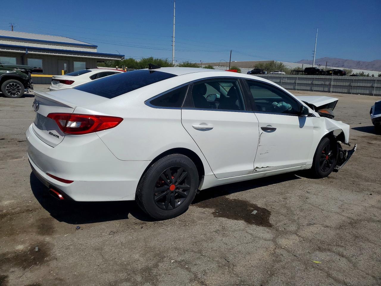 2017 Hyundai Sonata Se - Фото 3