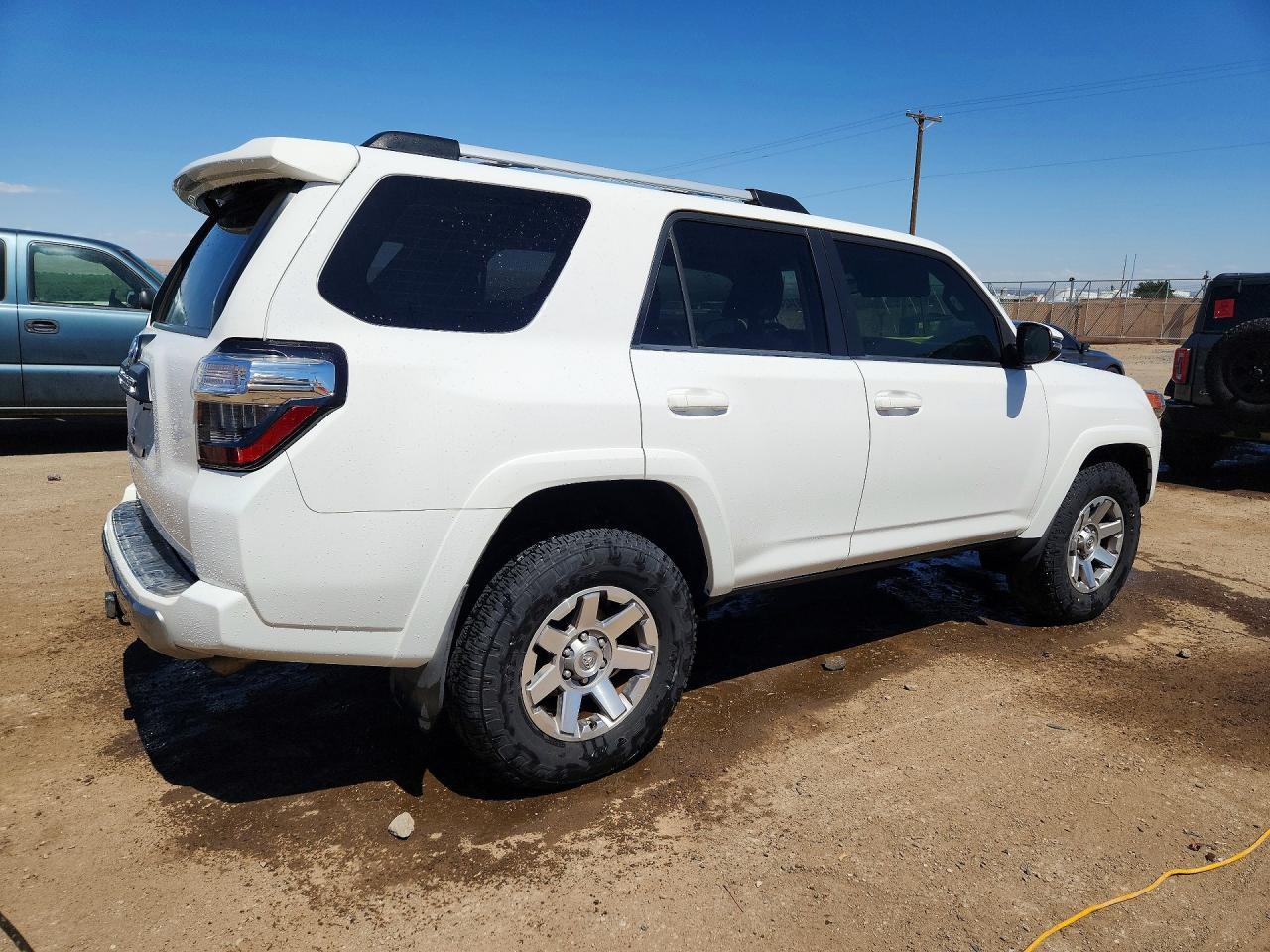 2016 Toyota 4Runner Trail Premium - Image 3