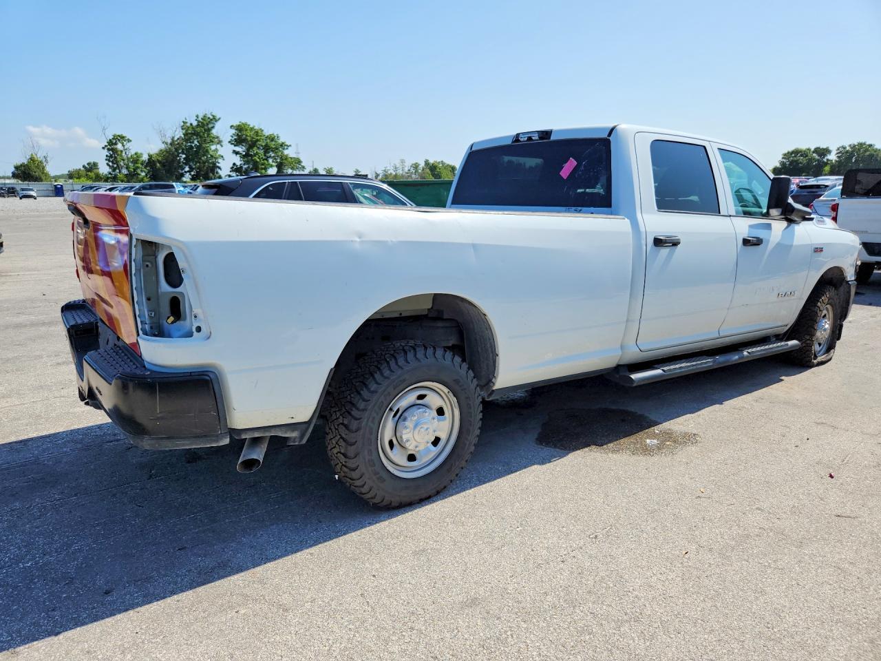2022 Ram 2500 Tradesman - Фото 3