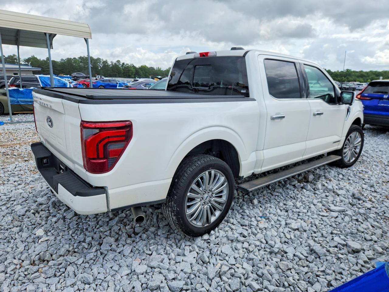 2024 Ford F150 Platinum - Image 3