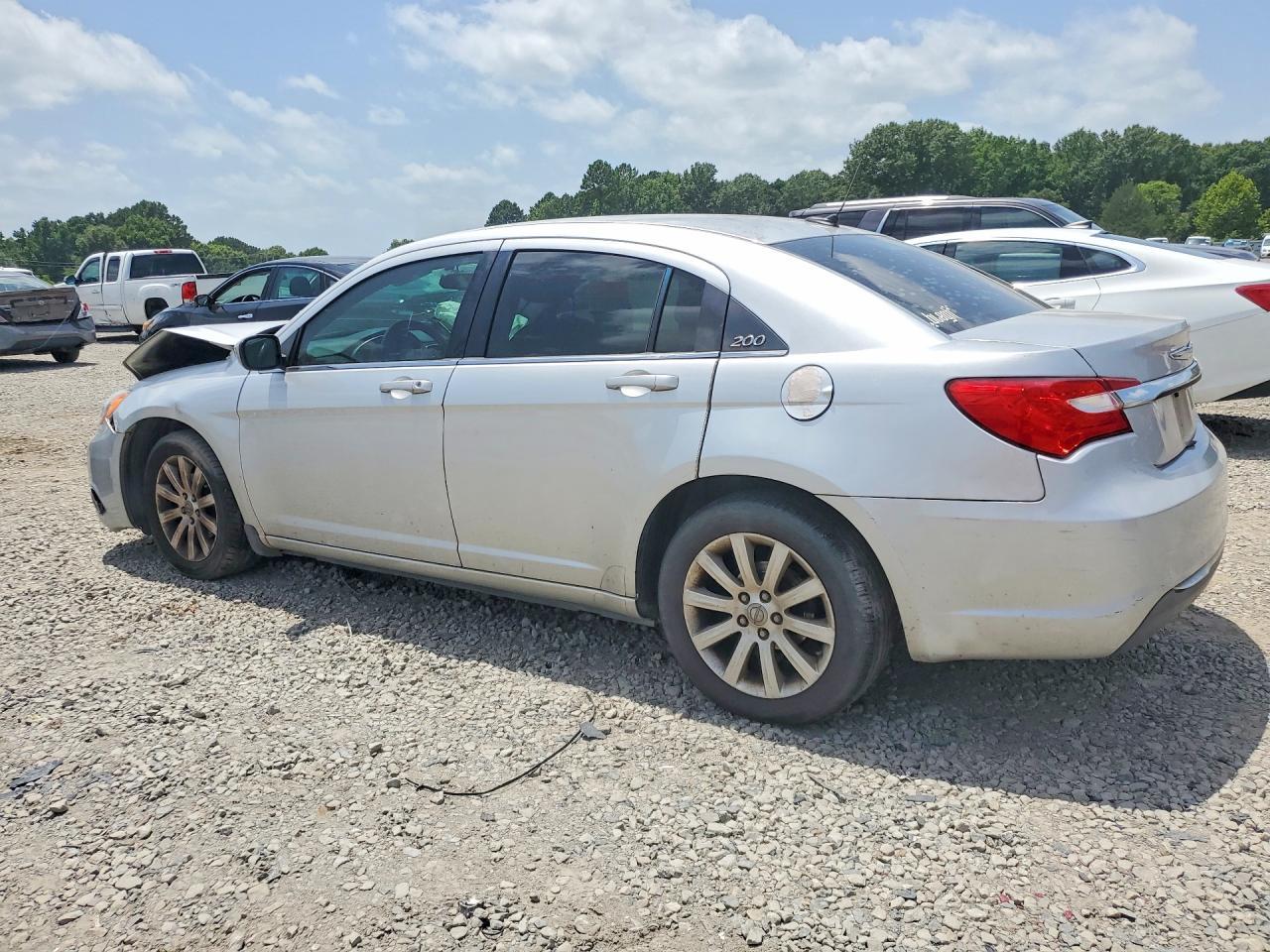 2012 Chrysler 200 Touring - Image 2