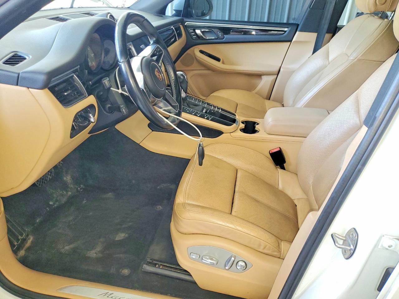 2017 Porsche Macan S - Image 7