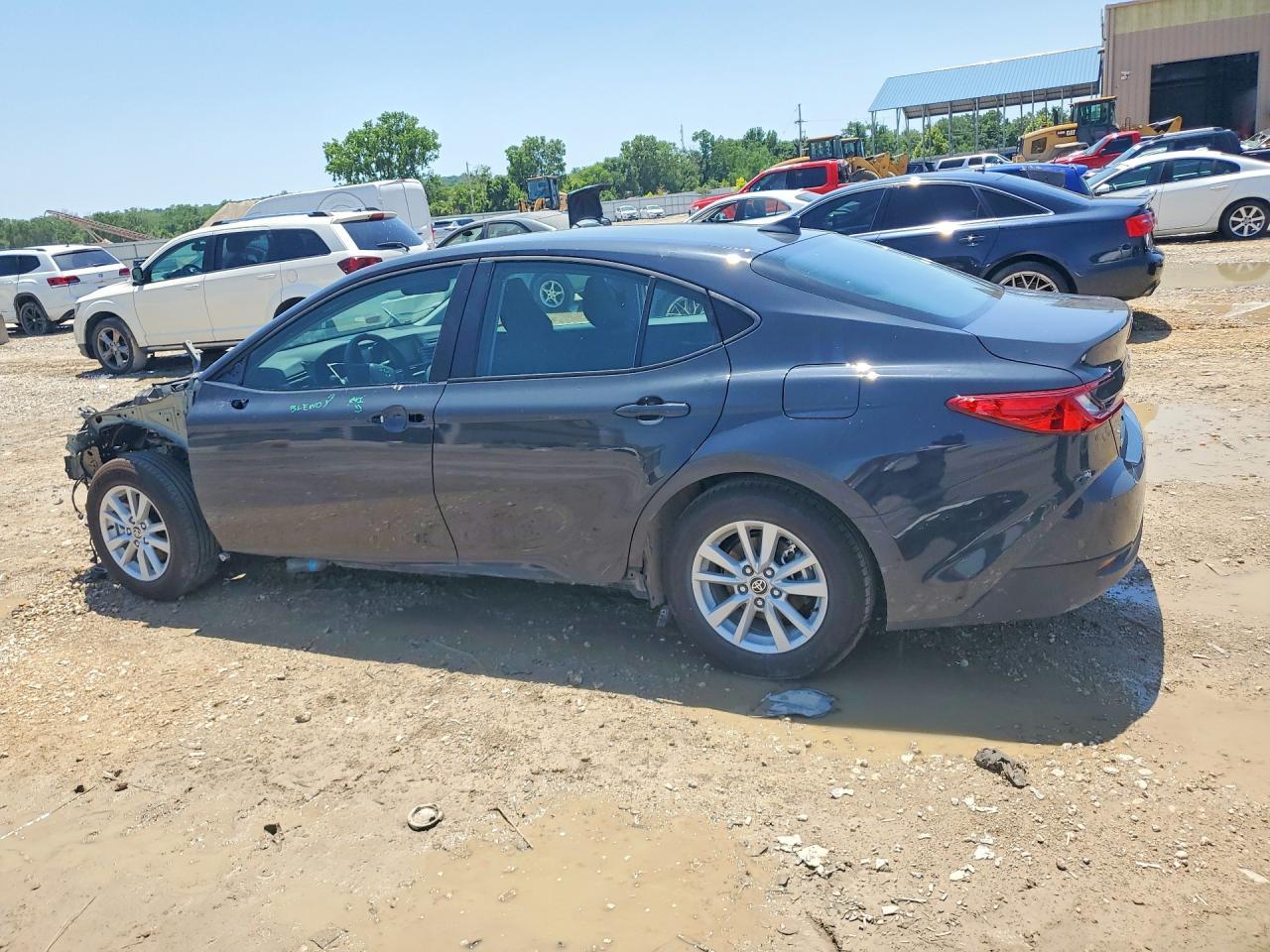 2026 Toyota Camry Le - Image 2