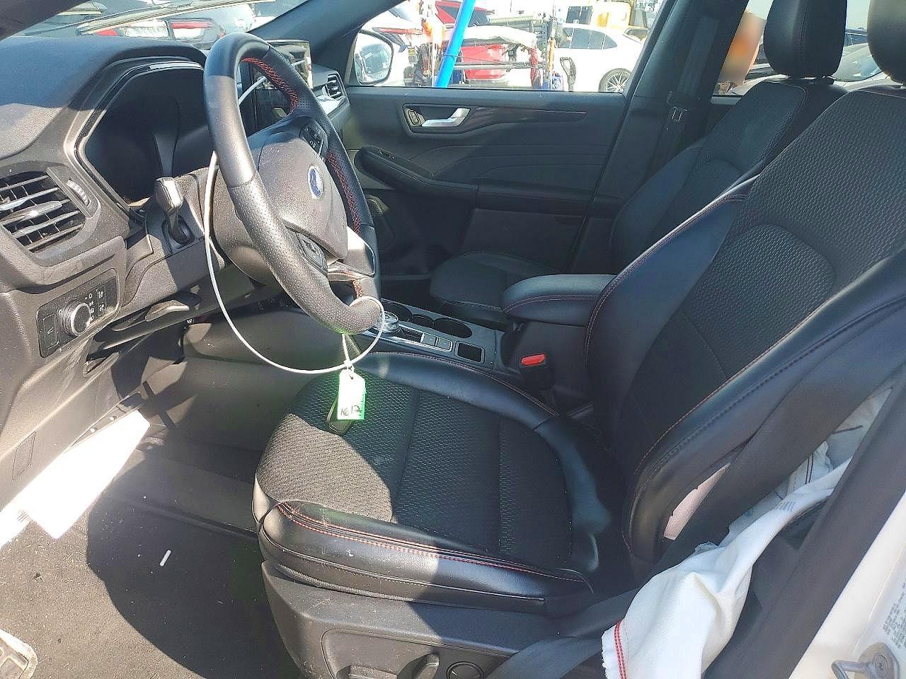 2024 Ford Escape St Line - Фото 7