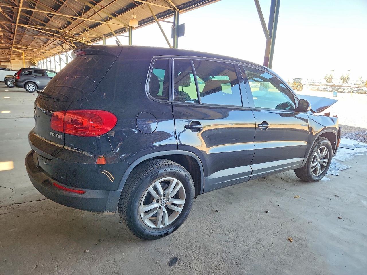 2012 Volkswagen Tiguan S - Фото 3