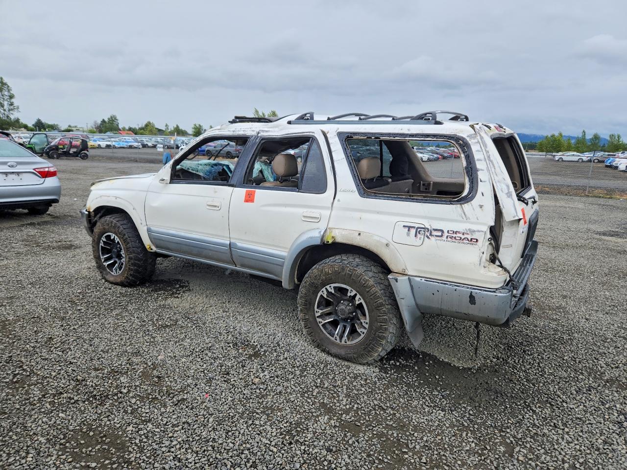 2000 Toyota 4Runner Limited - Image 2