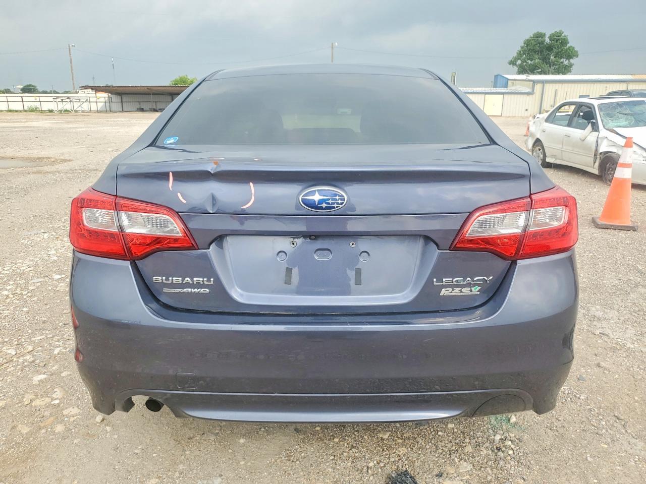 2017 Subaru Legacy 2.5I - Image 6