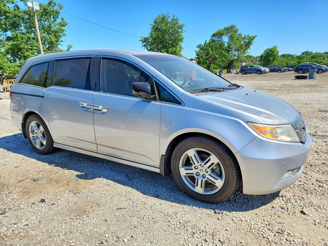 2013 Honda Odyssey Touring - Фото 4