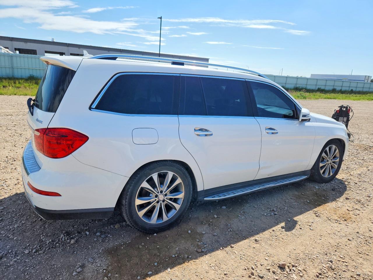 2014 Mercedes-Benz Gl 450 4Matic - Image 3