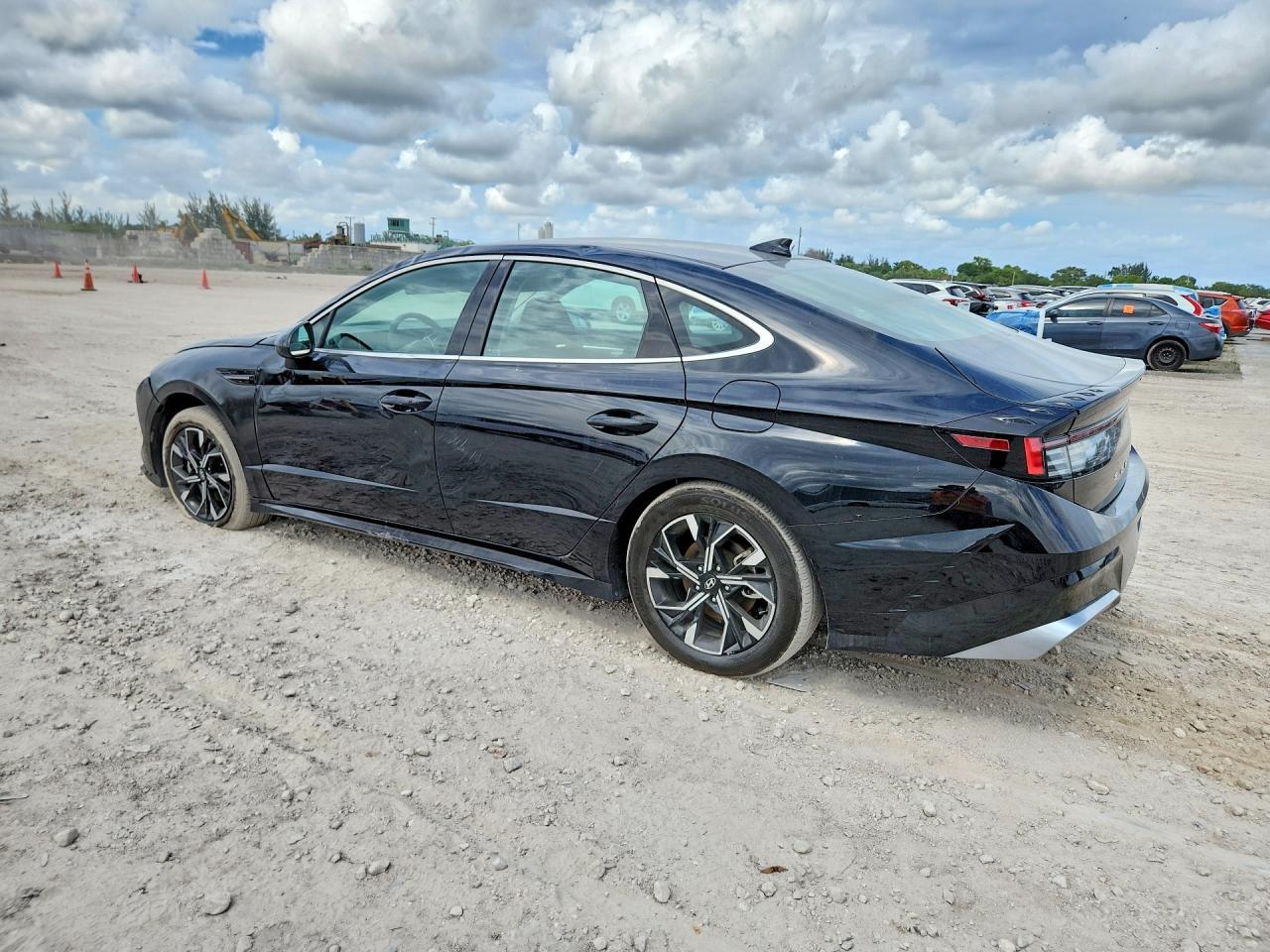 2025 Hyundai Sonata Sel - Фото 2