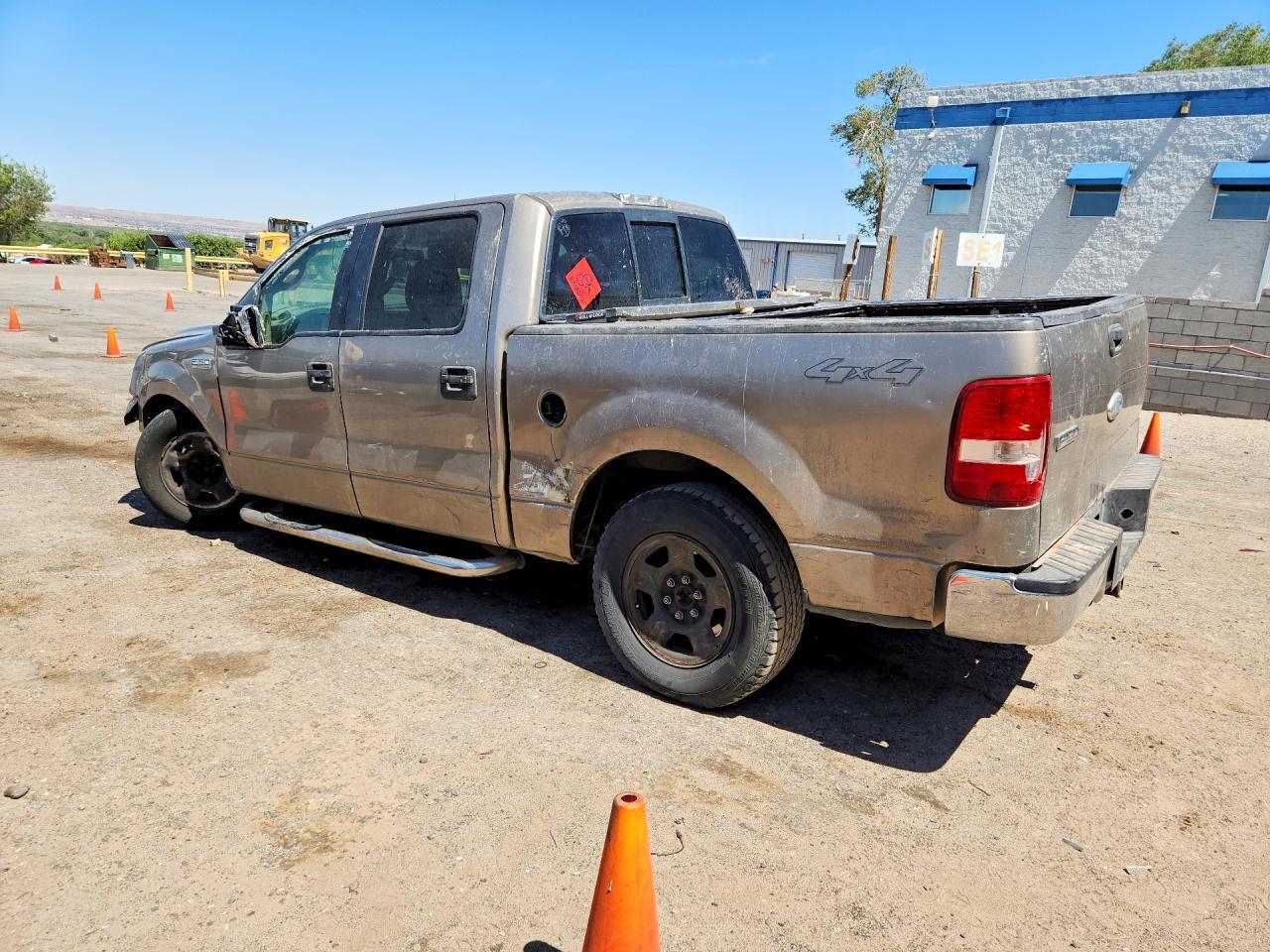 2006 Ford F150 Supercrew - Image 2