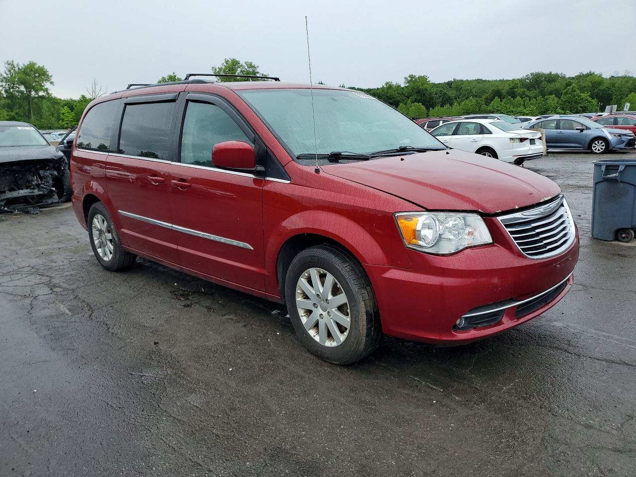 2016 Chrysler Town & Country Touring - Image 4