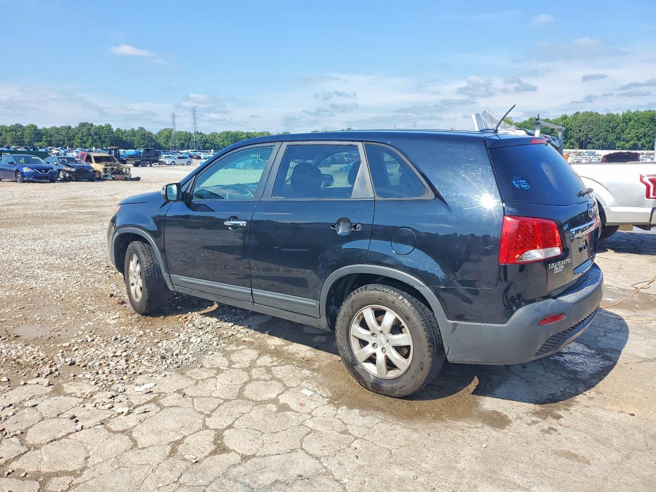 2011 Kia Sorento Lx - Фото 2
