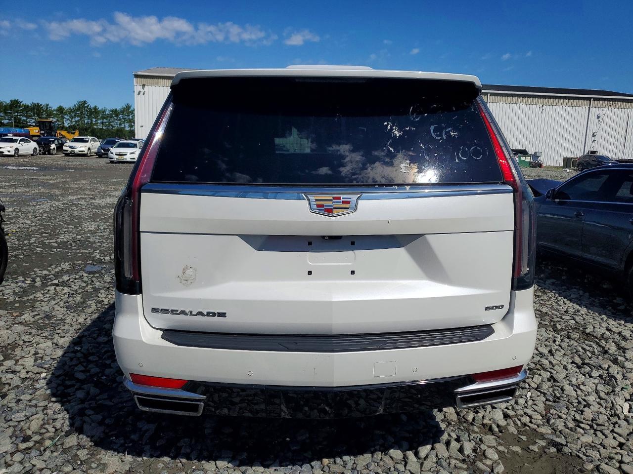 2022 Cadillac Escalade Esv Premium Luxury - Image 6