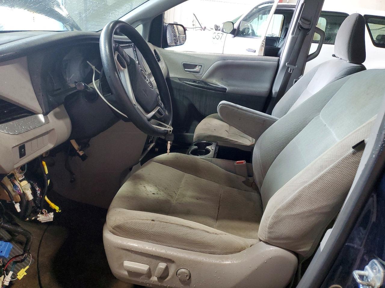 2018 Toyota Sienna Le - Фото 7
