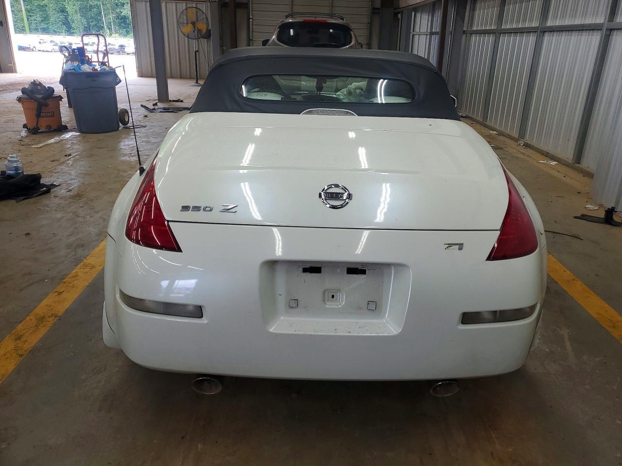 2004 Nissan 350Z - Фото 6