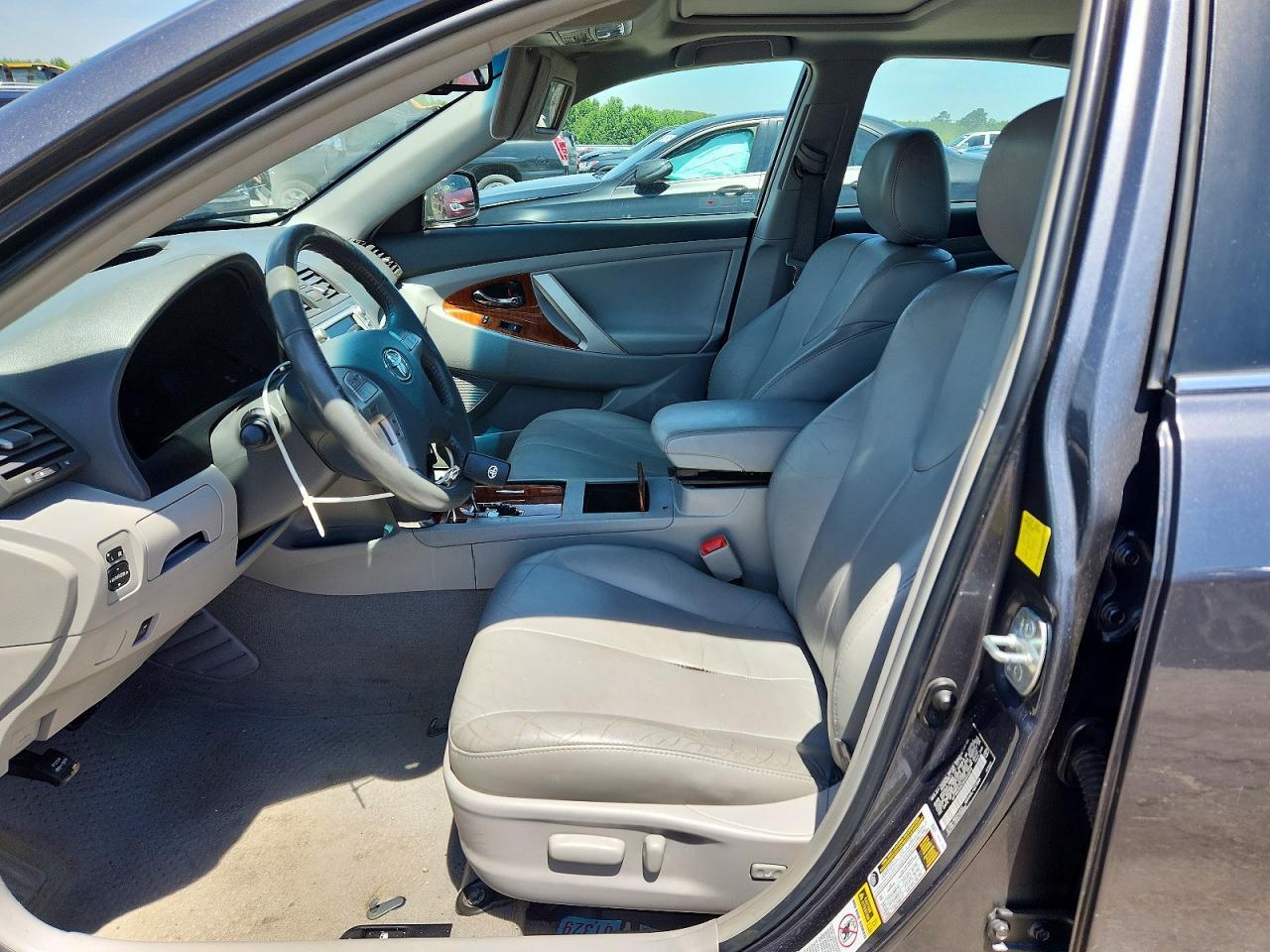 2011 Toyota Camry Xle V6 - Фото 7