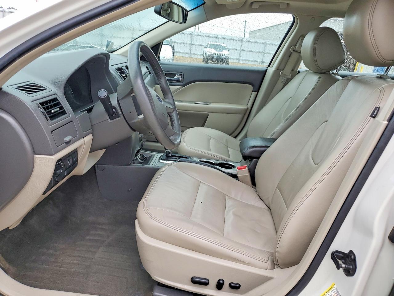 2012 Ford Fusion Hybrid - Image 7