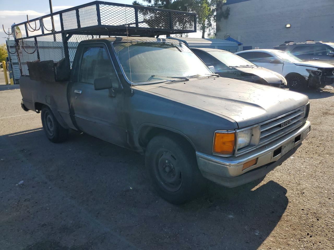 1988 Toyota Pickup Base - Image 4