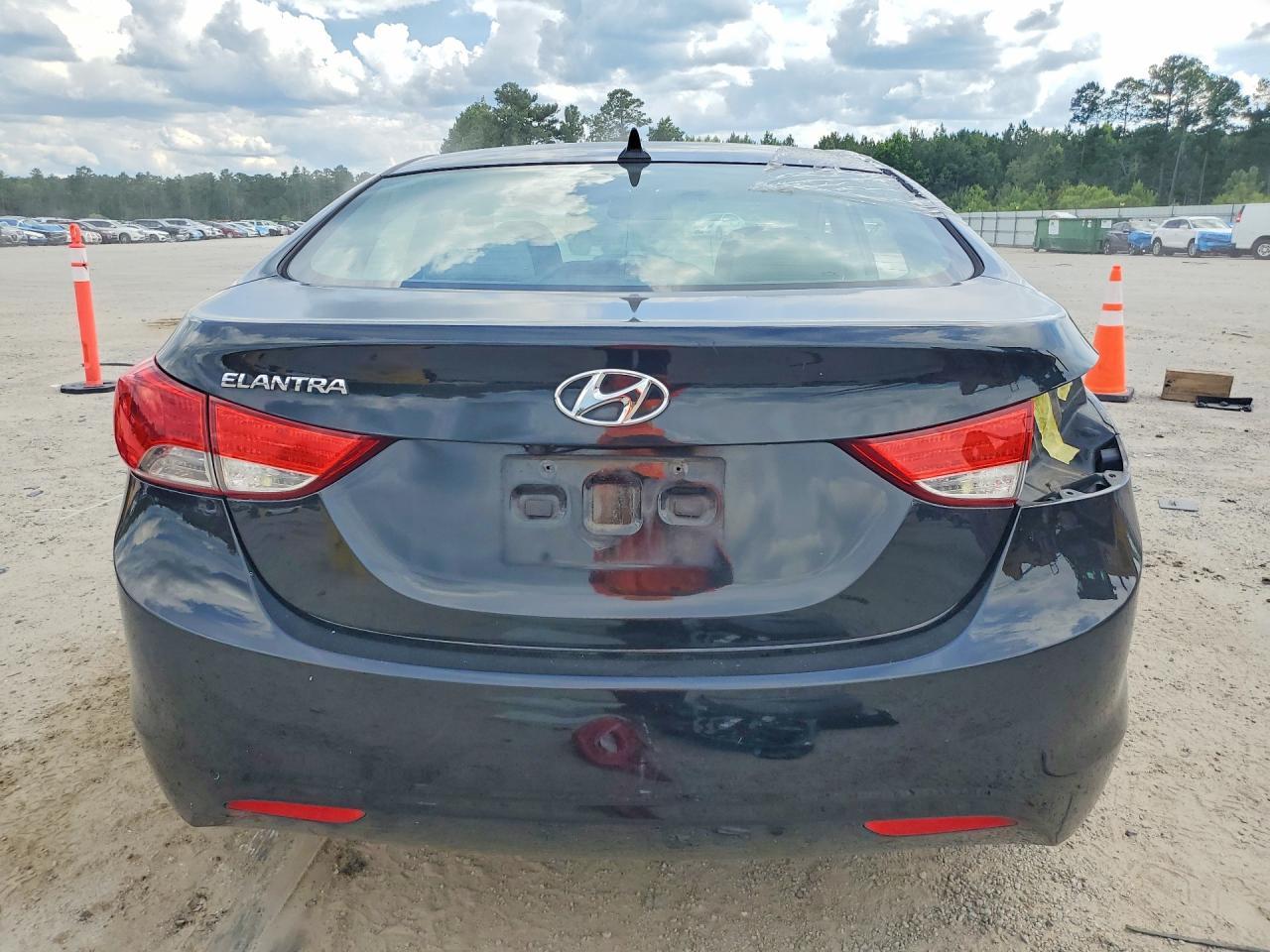2013 Hyundai Elantra Gls - Фото 6