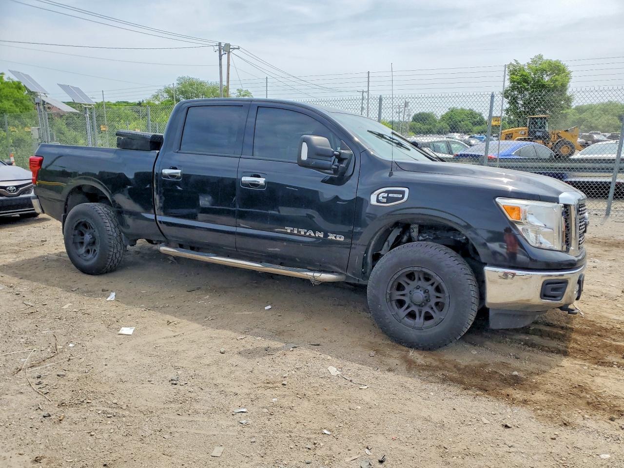 2017 Nissan Titan Xd Sv - Image 4