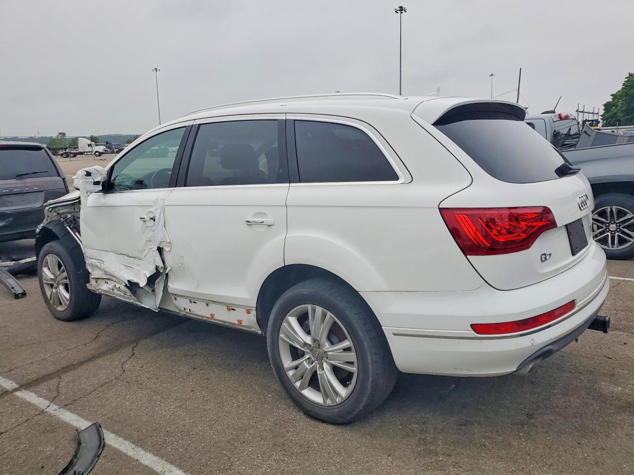 2011 Audi Q7 Premium Plus - Фото 2